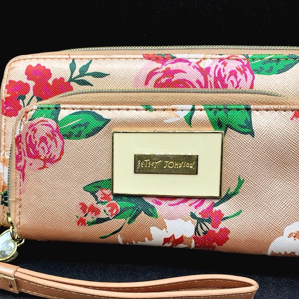 Betsey Johnson Pink Floral Zip Closure Wristlet Wallet